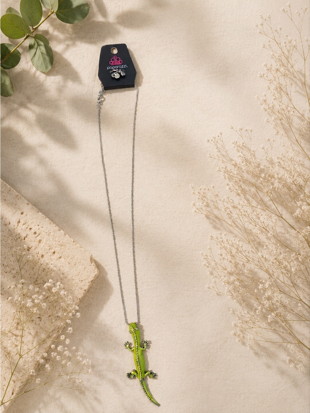 paparazzi Neon Green Lizard Pendant Necklace with Silver Chain